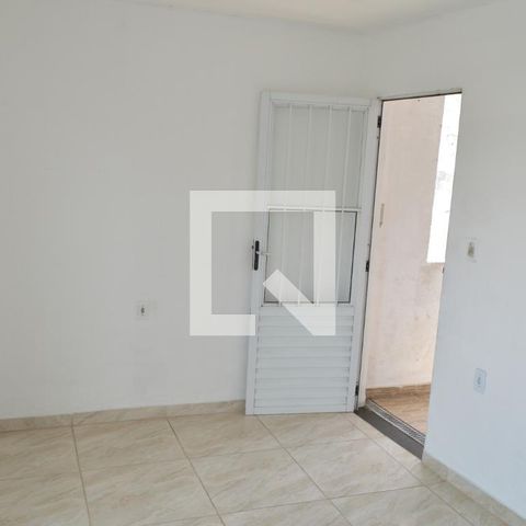 Apartamento à venda com 80m², 2 quartos e sem vagaSala