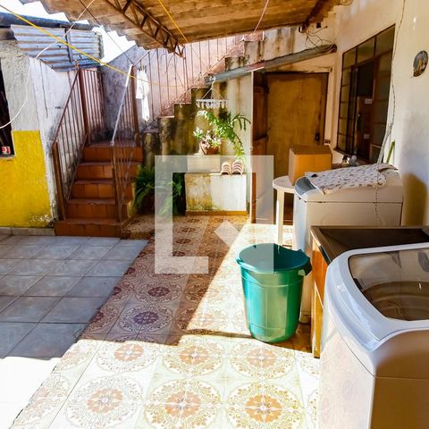 Casa à venda com 300m², 3 quartos e 4 vagas Casa à venda com 300m², 3 quartos e 4 vagasÁrea de Serviço