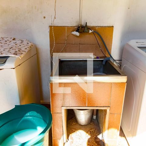 Casa à venda com 300m², 3 quartos e 4 vagas Casa à venda com 300m², 3 quartos e 4 vagasÁrea de Serviço