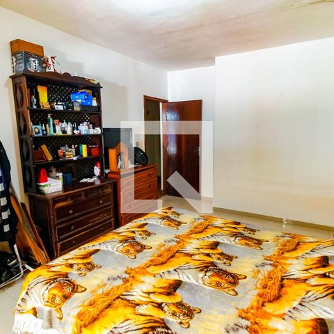 Casa à venda com 300m², 3 quartos e 4 vagas Casa à venda com 300m², 3 quartos e 4 vagasQuarto 1