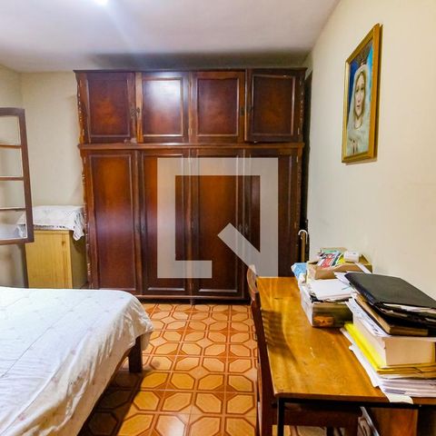 Casa à venda com 300m², 3 quartos e 4 vagas Casa à venda com 300m², 3 quartos e 4 vagasQuarto 2