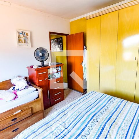 Casa à venda com 300m², 3 quartos e 4 vagas Casa à venda com 300m², 3 quartos e 4 vagasSuíte