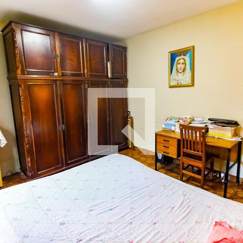 Casa à venda com 300m², 3 quartos e 4 vagas Casa à venda com 300m², 3 quartos e 4 vagasQuarto 2