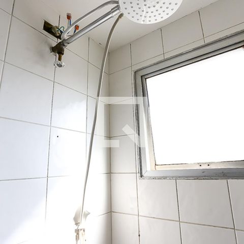 Apartamento à venda com 58m², 2 quartos e 1 vaga Apartamento à venda com 58m², 2 quartos e 1 vagaBanheiro
