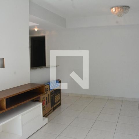 Apartamento para alugar com 80m², 2 quartos e 2 vagasSala com varanda