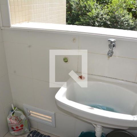Apartamento para alugar com 80m², 2 quartos e 2 vagasÁrea de serviços com quarto