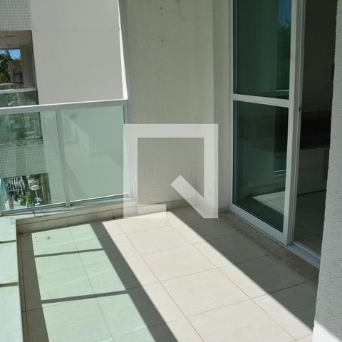 Apartamento para alugar com 80m², 2 quartos e 2 vagasSala com varanda