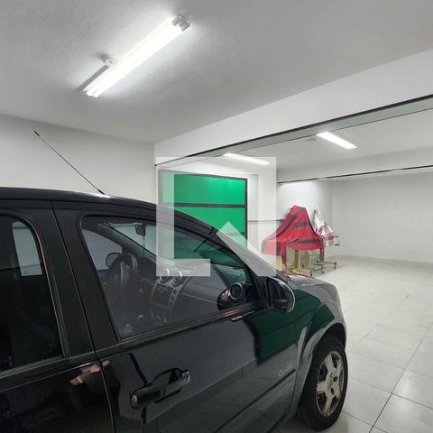 Casa à venda com 280m², 3 quartos e 4 vagasGaragem