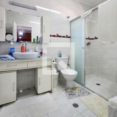 Casa à venda com 280m², 3 quartos e 4 vagasBanheiro