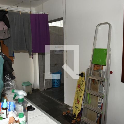 Casa à venda com 290m², 4 quartos e 2 vagasÁrea de Serviço