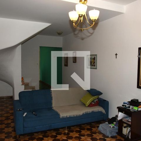 Casa à venda com 290m², 4 quartos e 2 vagasSala