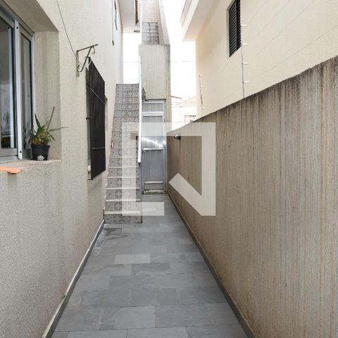 Casa à venda com 290m², 4 quartos e 2 vagasCorredor