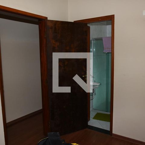 Casa à venda com 290m², 4 quartos e 2 vagasSuíte 2
