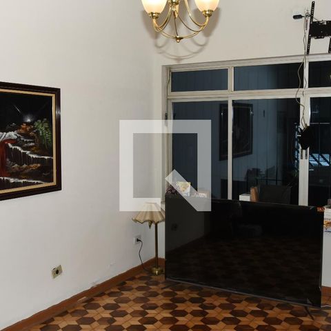 Casa à venda com 290m², 4 quartos e 2 vagasSala