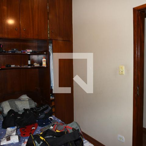 Casa à venda com 290m², 4 quartos e 2 vagasSuíte 2
