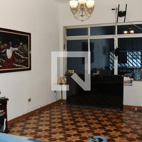 Casa à venda com 290m², 4 quartos e 2 vagasSala
