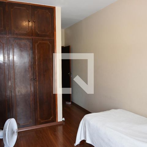 Casa à venda com 290m², 4 quartos e 2 vagasSuíte 1