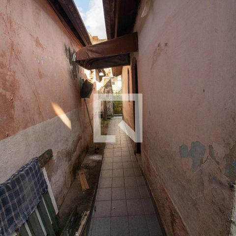 Casa à venda com 100m², 2 quartos e 1 vaga Casa à venda com 100m², 2 quartos e 1 vagaQuintal