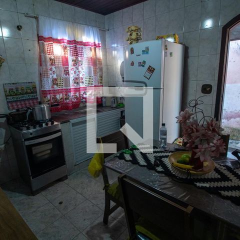 Casa à venda com 100m², 2 quartos e 1 vaga Casa à venda com 100m², 2 quartos e 1 vagaCozinha