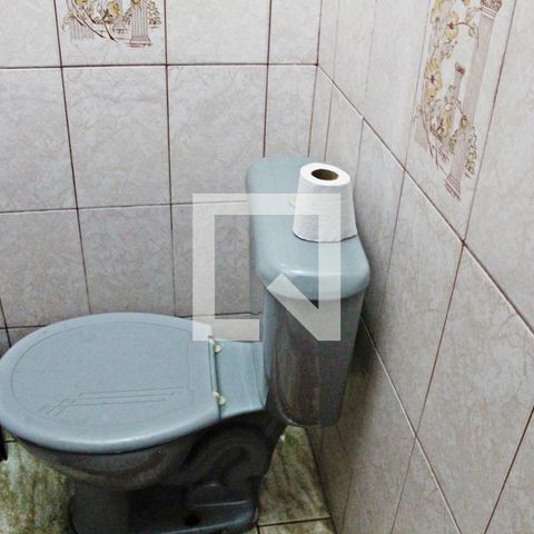 Casa à venda com 202m², 2 quartos e 2 vagasLavabo