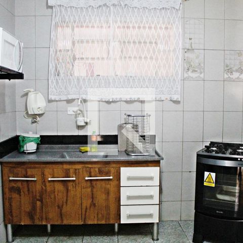 Casa à venda com 202m², 2 quartos e 2 vagasCozinha