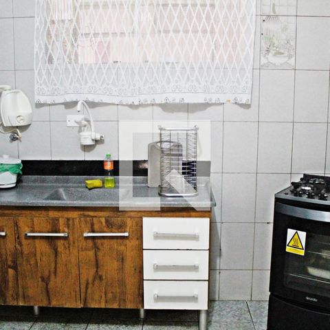 Casa à venda com 202m², 2 quartos e 2 vagasCozinha