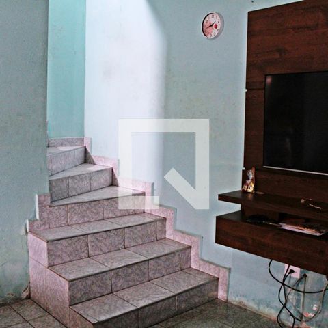 Casa à venda com 202m², 2 quartos e 2 vagasSala