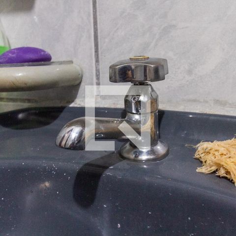 Casa à venda com 428m², 7 quartos e 4 vagasBanheiro - torneira