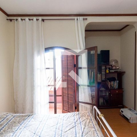 Casa à venda com 428m², 7 quartos e 4 vagasQuarto 2