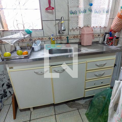 Casa à venda com 428m², 7 quartos e 4 vagasCozinha - Armários
