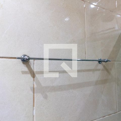 Casa à venda com 428m², 7 quartos e 4 vagasDetalhe do Banheiro da Suite