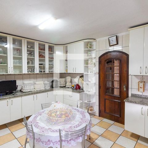 Casa à venda com 428m², 7 quartos e 4 vagasCozinha 1