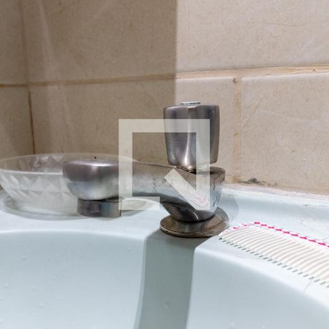 Casa à venda com 428m², 7 quartos e 4 vagasBanheiro - torneira