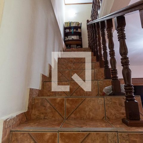 Casa à venda com 428m², 7 quartos e 4 vagasEscada