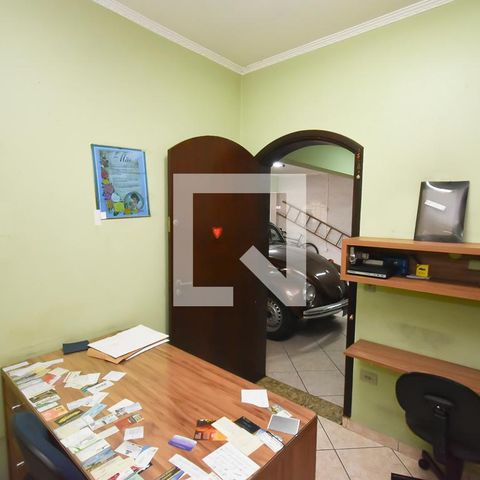 Casa à venda com 440m², 7 quartos e 6 vagas Casa à venda com 440m², 7 quartos e 6 vagasEscritório