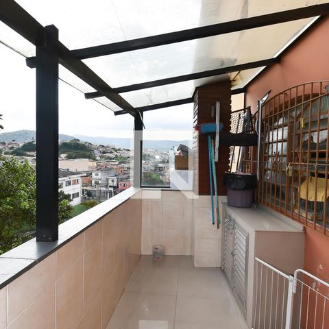 Casa à venda com 440m², 7 quartos e 6 vagas Casa à venda com 440m², 7 quartos e 6 vagasÁrea externa