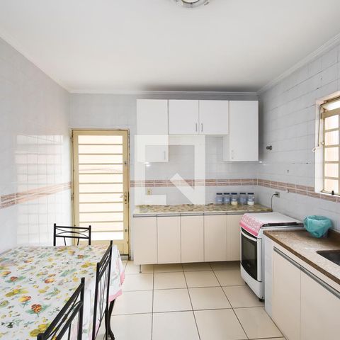 Casa à venda com 440m², 7 quartos e 6 vagas Casa à venda com 440m², 7 quartos e 6 vagasCozinha 2