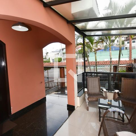Casa à venda com 440m², 7 quartos e 6 vagas Casa à venda com 440m², 7 quartos e 6 vagasÁrea externa