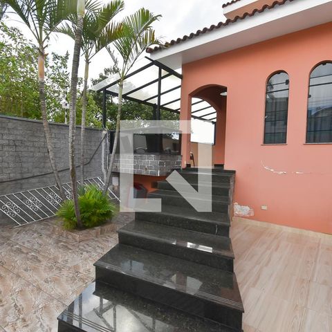 Casa à venda com 440m², 7 quartos e 6 vagas Casa à venda com 440m², 7 quartos e 6 vagasÁrea externa