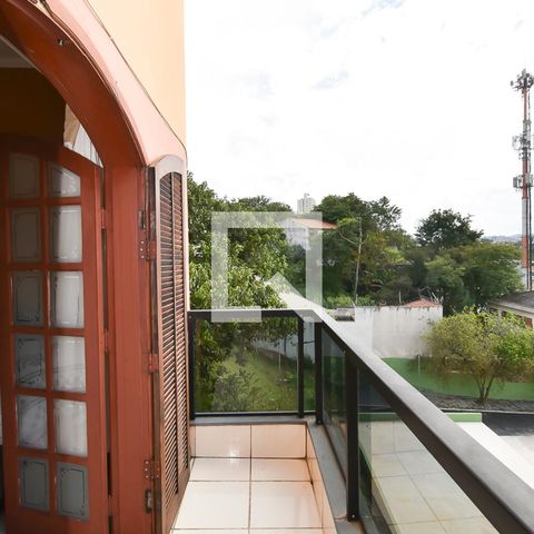 Casa à venda com 440m², 7 quartos e 6 vagas Casa à venda com 440m², 7 quartos e 6 vagasVaranda do Suíte 2