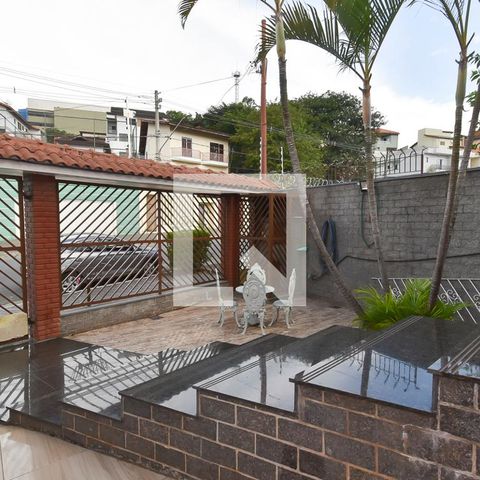 Casa à venda com 440m², 7 quartos e 6 vagas Casa à venda com 440m², 7 quartos e 6 vagasÁrea externa