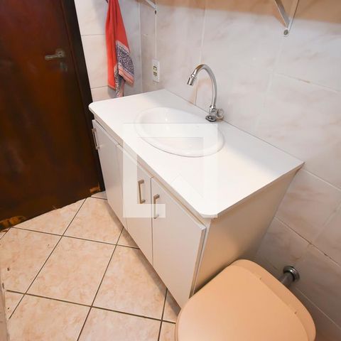 Casa à venda com 440m², 7 quartos e 6 vagas Casa à venda com 440m², 7 quartos e 6 vagasBanheiro da Garagem