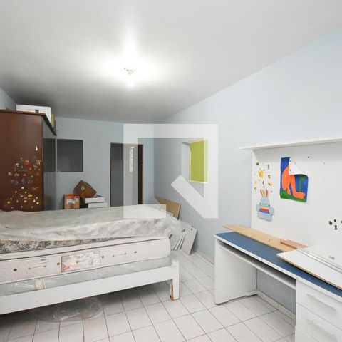 Casa à venda com 440m², 7 quartos e 6 vagas Casa à venda com 440m², 7 quartos e 6 vagasQuarto 2