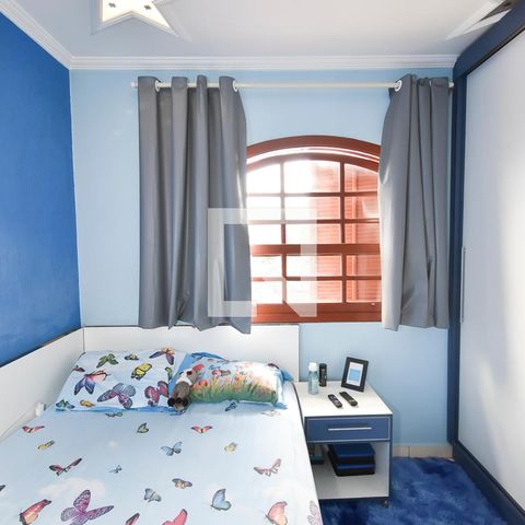 Casa à venda com 440m², 7 quartos e 6 vagas Casa à venda com 440m², 7 quartos e 6 vagasQuarto 2