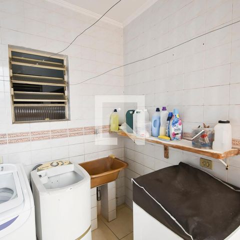 Casa à venda com 440m², 7 quartos e 6 vagas Casa à venda com 440m², 7 quartos e 6 vagasLavanderia 2