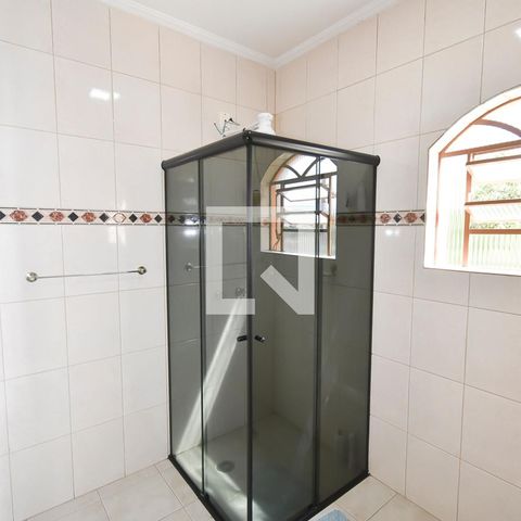 Casa à venda com 440m², 7 quartos e 6 vagas Casa à venda com 440m², 7 quartos e 6 vagasBanheiro 1