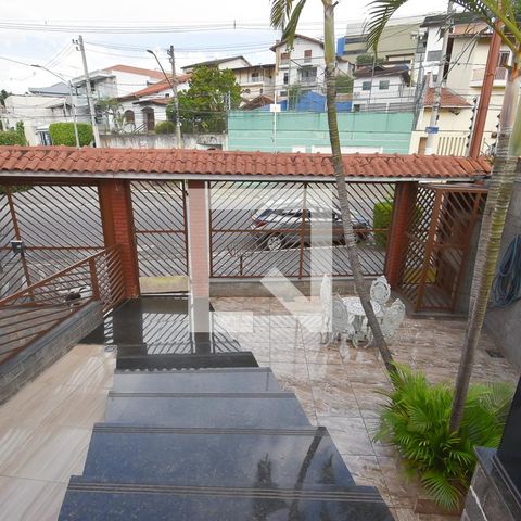 Casa à venda com 440m², 7 quartos e 6 vagas Casa à venda com 440m², 7 quartos e 6 vagasÁrea externa