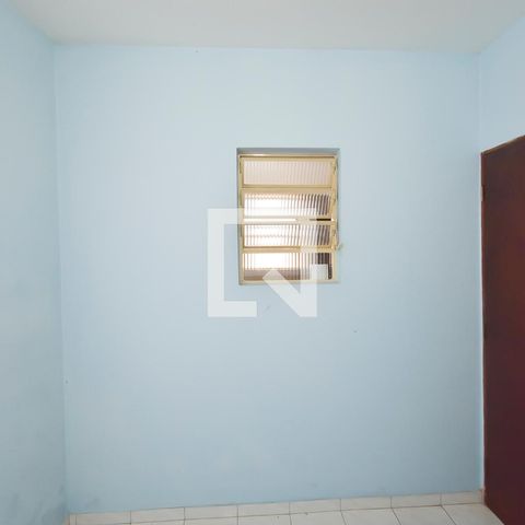Casa à venda com 440m², 7 quartos e 6 vagas Casa à venda com 440m², 7 quartos e 6 vagasQuarto 3