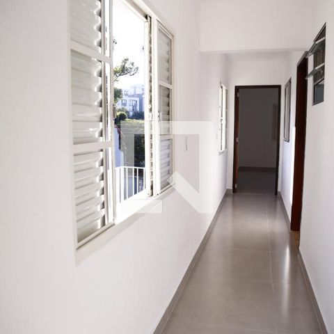 Casa para alugar com 190m², 3 quartos e 4 vagasCorredor