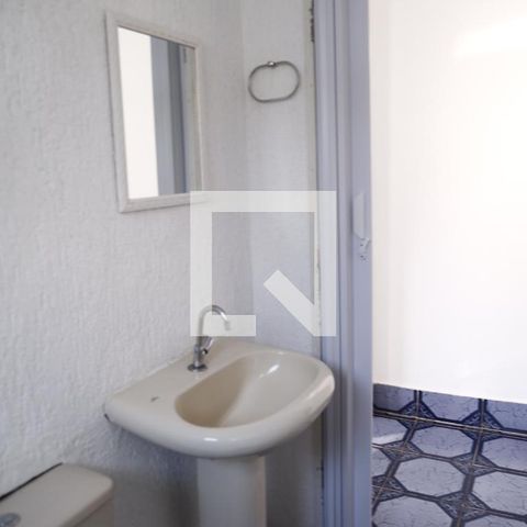 Casa para alugar com 190m², 3 quartos e 4 vagasBanheiro 2